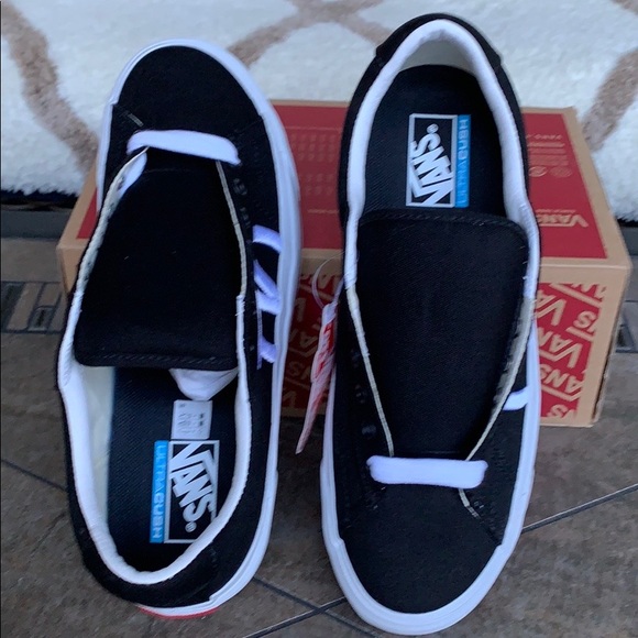 VANS STAPLE BLACK/TRUE WHITE MEN’S - Picture 6 of 16